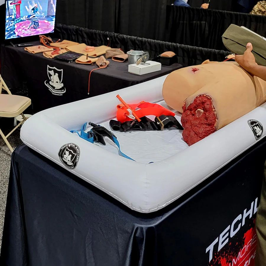 pripuciama-treniruociu-vonele-kraujavimo-stabdymui.jpg Inflatable Training Tub for Bleeding Control - Image 1
